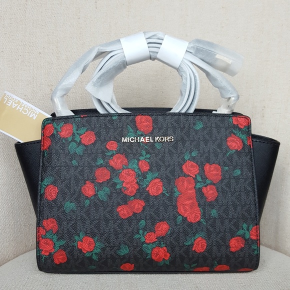 Michael Kors Handbags - 🌺NWT Michael Kors MD Selma Crossbody Bag Black MK